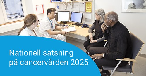 Läkare diskuterar diagnos på sin mottagning